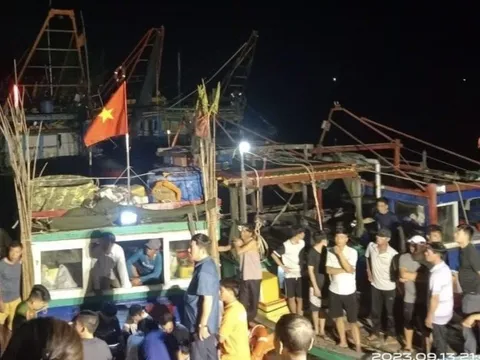 Hà Tĩnh: Làm rõ vụ chìm thuyền khi đi câu mực, 1 người tử vong