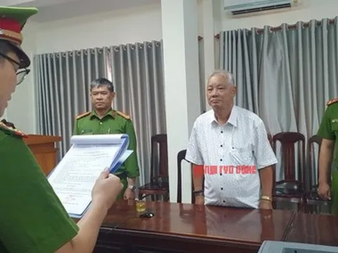 Tống đạt quyết định khởi tố nguyên Chủ tịch UBND tỉnh Phú Yên Phạm Đình Cự