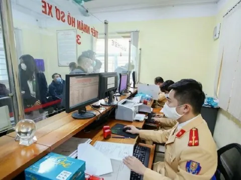 Từ 22/10, có 4 trường hợp được miễn lệ phí đăng ký, cấp biển xe, biết kẻo mất quyền lợi