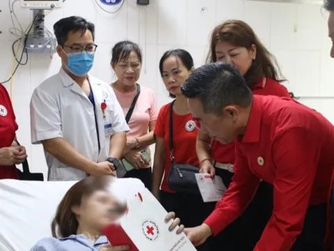 Vụ cháy chung cư mini: Hỗ trợ nạn nhân, chưa thu các khoản phí