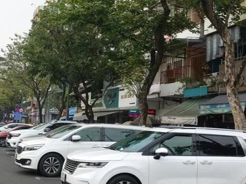 Dự kiến thu phí sử dụng lòng đường, hè phố tại TPHCM từ đầu năm 2024