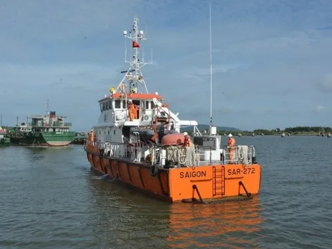 Xuyên đêm cứu nạn thuyền viên nước ngoài bị tai nạn lao động trên biển