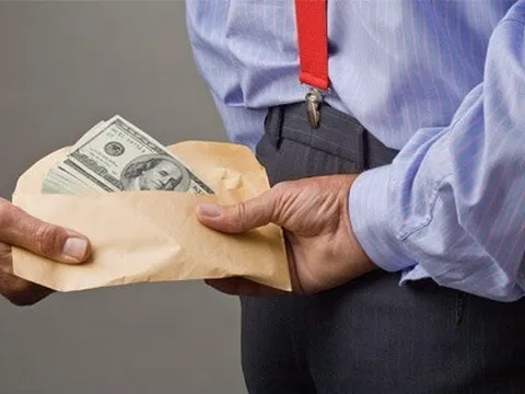 Hai luật sư bị phạt 21 năm tù vì lừa đảo 'chạy án' hơn 3 tỷ đồng