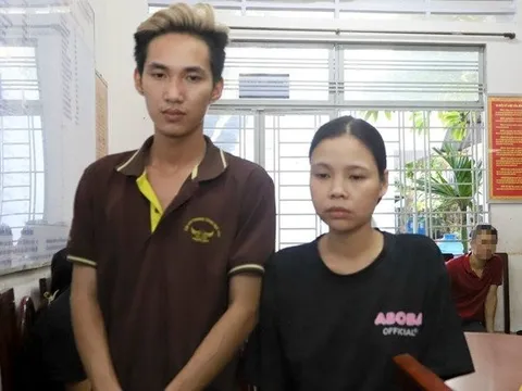 Bắt băng nhóm chuyên dụ dỗ các thiếu nữ chụp ảnh khỏa thân rồi ép bán dâm