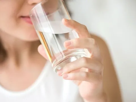 Uống nước xong thấy những dấu hiệu này, đi khám ngay kẻo ung thư "gõ cửa"