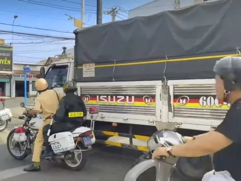 Đồng Nai: Chặn bắt tài xế xe tải cố tình “thông chốt”