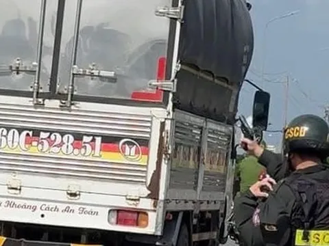Bất ngờ lý do tài xế xe tải "thông chốt" CSGT, bỏ chạy 10km
