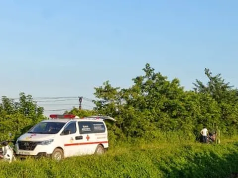 Nghi phạm bắt cóc bé gái 2 tuổi thay quần áo, bỏ xe máy rồi đón taxi đi nơi khác