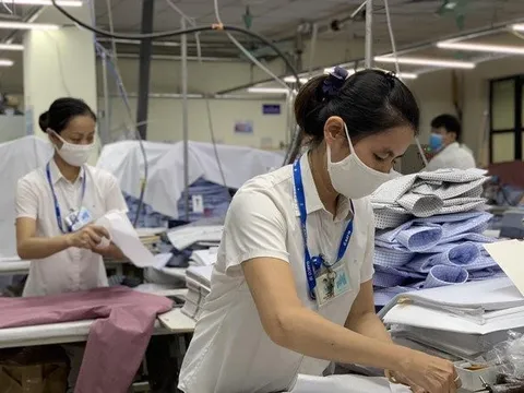 Doanh nghiệp bị cắt, giảm đơn hàng được lùi thời gian đóng phí công đoàn