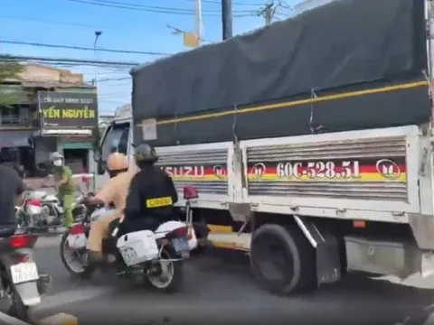 Đồng Nai: Xử phạt nhiều lỗi vi phạm đối với tài xế xe tải “thông chốt”