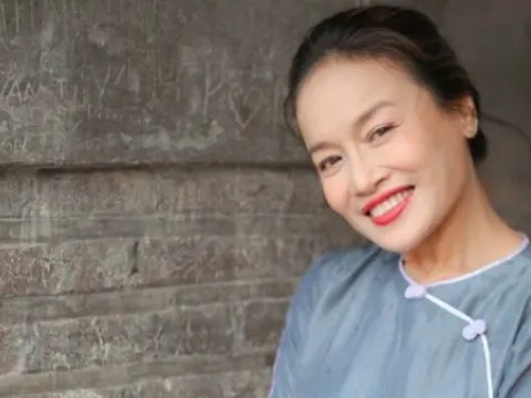 Bị nhầm là NSƯT, diễn viên Tú Oanh 'Hương vị tình thân' phản ứng thế nào?