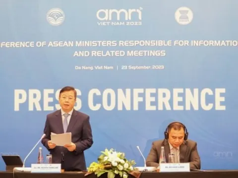 Thông qua kế hoạch hành động của Nhóm đặc trách ASEAN về tin giả