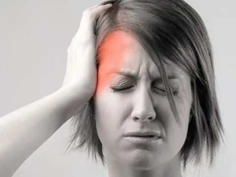 Người phụ nữ 55 tuổi đau đầu dữ dội, đi khám bác sĩ cảnh báo u ác màng não, yêu cầu phẫu thuật gấp!