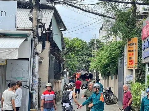 Tp.HCM: Sập nhà 4 tầng, nạn nhân đã được giải cứu kịp thời