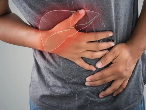 Gan khỏe hay yếu cứ nhìn 10 điểm bất thường này trên cơ thể: Có 1 dấu hiệu cũng cần đi khám ngay