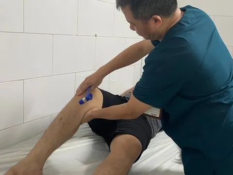 Nam thanh niên cung cấp khí cười NO2 hít tới 200 quả bóng cười/ngày