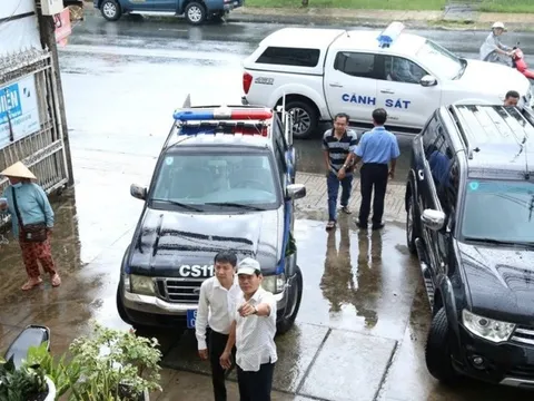 Tiền Giang: Truy bắt đối tượng dùng vật giống súng cướp ngân hàng