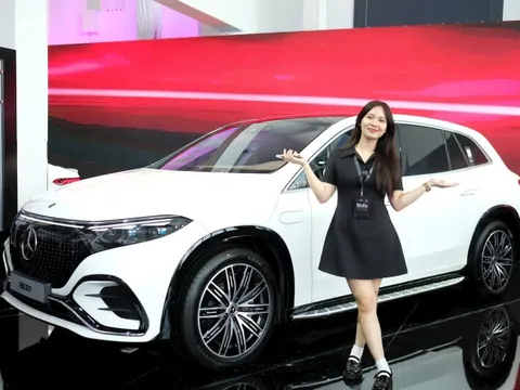 Cận cảnh 3 mẫu xe SUV thuần điện mới ra mắt của Mercedes-Benz tại Việt Nam: Bản cao nhất giá gần 5 tỷ đồng có gì hấp dẫn?