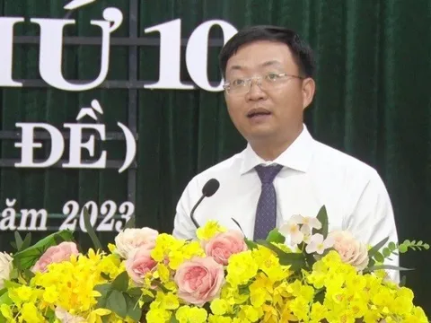 Ông Nguyễn Thế Anh được bầu giữ chức Chủ tịch UBND thị xã Nghi Sơn