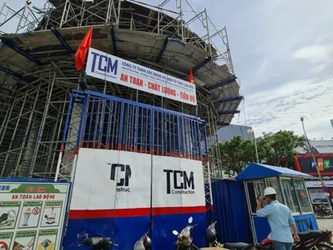 Kéo thép tại công trình 7 tầng, nam công nhân bị điện giật trọng thương