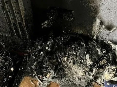 Hà Nội: Cháy nhà dân trong đêm tại Thanh Trì, giải cứu kịp thời 3 bố con