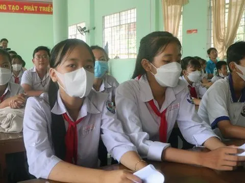 Bến Tre: Hơn 10.000 ca đau mắt đỏ, cảnh báo lan sang khu công nghiệp