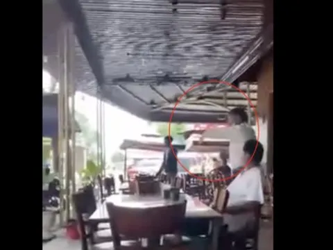 Nóng: Tạm đình chỉ công tác cán bộ thuế dọa ném ly nước vào CSGT
