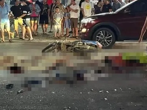 Hai xe máy va chạm kinh hoàng đêm Trung thu, 3 người tử vong