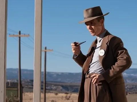 Phim về cha đẻ bom nguyên tử “Oppenheimer" có thể cán mốc doanh thu 1 tỷ USD?