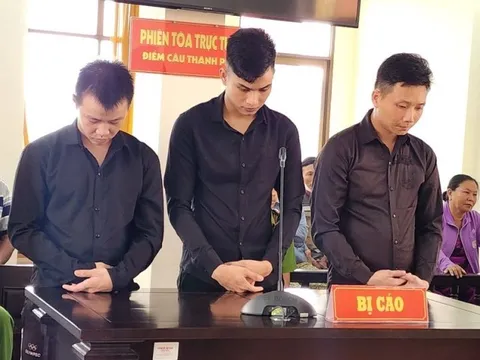 Đánh người vì nữ tiếp viên đòi tiền "bo", 3 bị cáo lãnh 29 năm tù