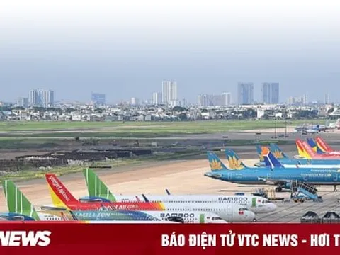 Giá vé máy bay Tết cao ngất, các hãng bay đang 'ném đá dò đường'?