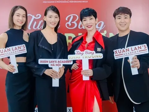 Dàn người mẫu hội ngộ Xuân Lan tại Hà Nội
