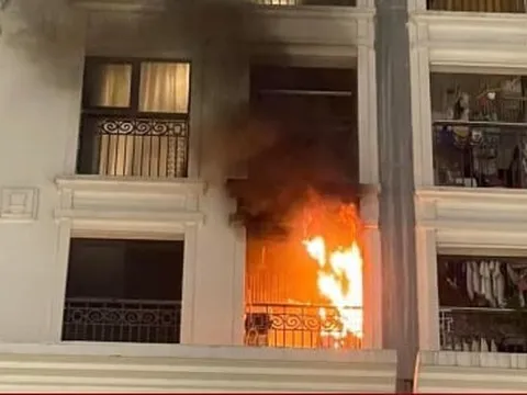 Cháy căn hộ chung cư ở Hà Nội vì chủ nhà nướng cá