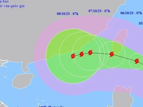 Bão KOINU sắp vào Biển Đông, cường độ rất mạnh
