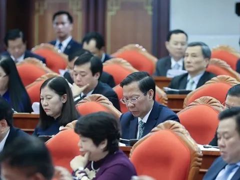 Trung ương thảo luận về lộ trình thực hiện chế độ tiền lương mới