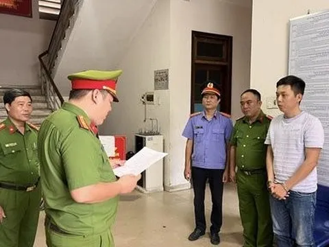 Bắt nguyên cán bộ ngân hàng vay gần 5 tỷ đồng rồi chiếm đoạt