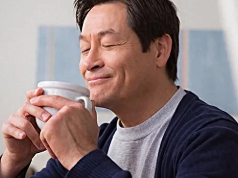 Bác sĩ chỉ ra: 3 đặc điểm trên khuôn mặt báo hiệu sống trường thọ và 4 điều cảnh báo bệnh tật rình rập