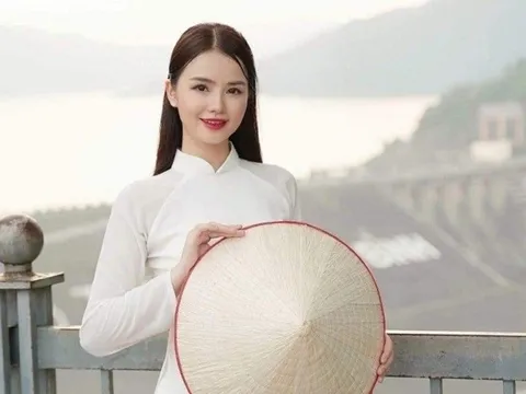Vẻ đẹp ngọt ngào của Á hậu Sao Mai