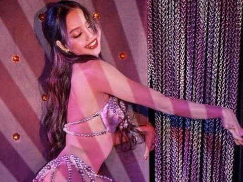 Lisa (BlackPink) tung ảnh diễn ở câu lạc bộ thoát y