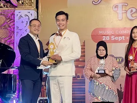 Nghệ sĩ Dương Minh Quý giành giải Vàng tại Liên hoan Nghệ thuật Châu Á - Thái Bình Dương 2023