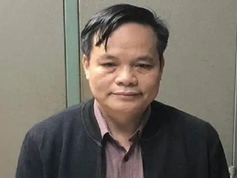Cựu giám đốc CDC nói 'không nhận đồng nào liên quan Việt Á', nhưng thực tế cầm 5 tỷ tiền 'cảm ơn'