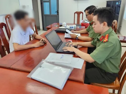 Xử lý người đăng Facebook "báo chốt" CSGT đo nồng độ cồn