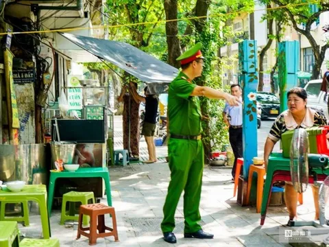 Hà Nội: Ra quân cao điểm đảm bảo trật tự đô thị chào mừng ngày 10/10