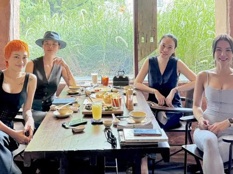 Hội bạn thân thiết của Đàm Thu Trang hội ngộ, ai cũng đổ đồn sự chú ý vào body của Diệp Lâm Anh