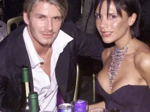 Chuyện chưa kể: David Beckham từng bị HLV cấm cản việc hẹn hò với Victoria, nguyên nhân vì bà xã quá nổi tiếng