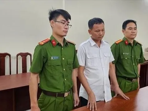 Tp.HCM: Bắt nhân viên bảo dưỡng máy bay tiếp tay buôn lậu iPhone