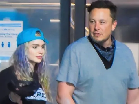 Tỷ phú Elon Musk kiện người yêu cũ