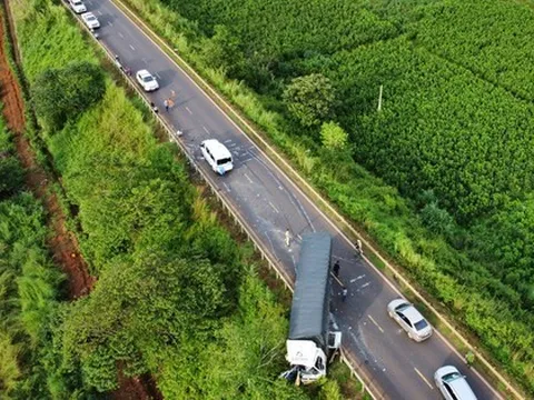Hé lộ nguyên nhân vụ tai nạn 13 người thương vong ở Đắk Lắk