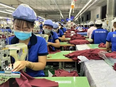 Hoạt động của nhiều doanh nghiệp: Ấm dần theo đơn hàng