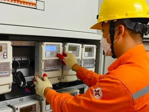 Hà Nội: Tháng 11 thay đổi lịch ghi công tơ điện, giá điện tăng đột biến?